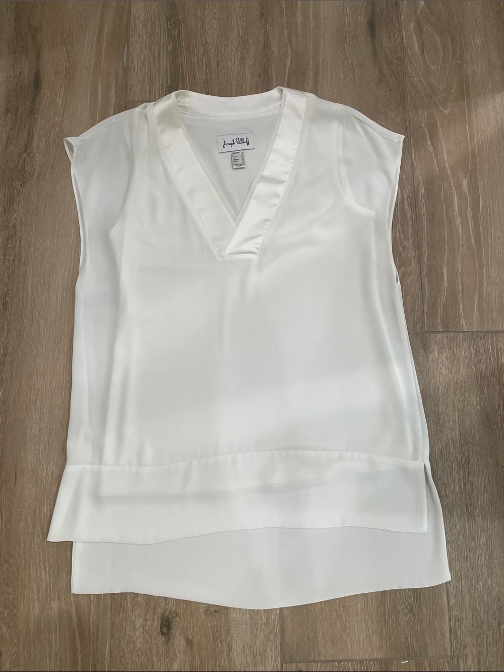 Joseph Ribkoff White V-Neck Sleeveless Layered Camisole